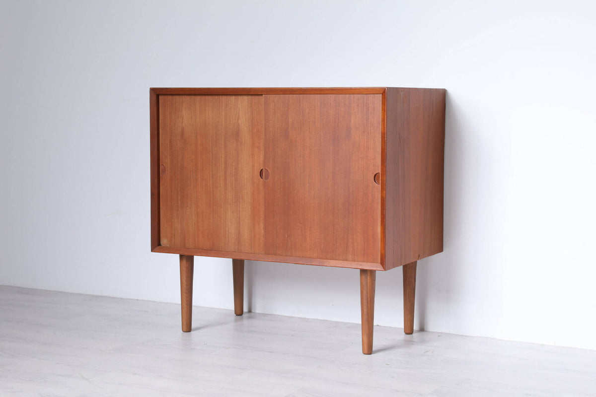 Poul Cadovius Royal Skænk i Teak med Brugsspor