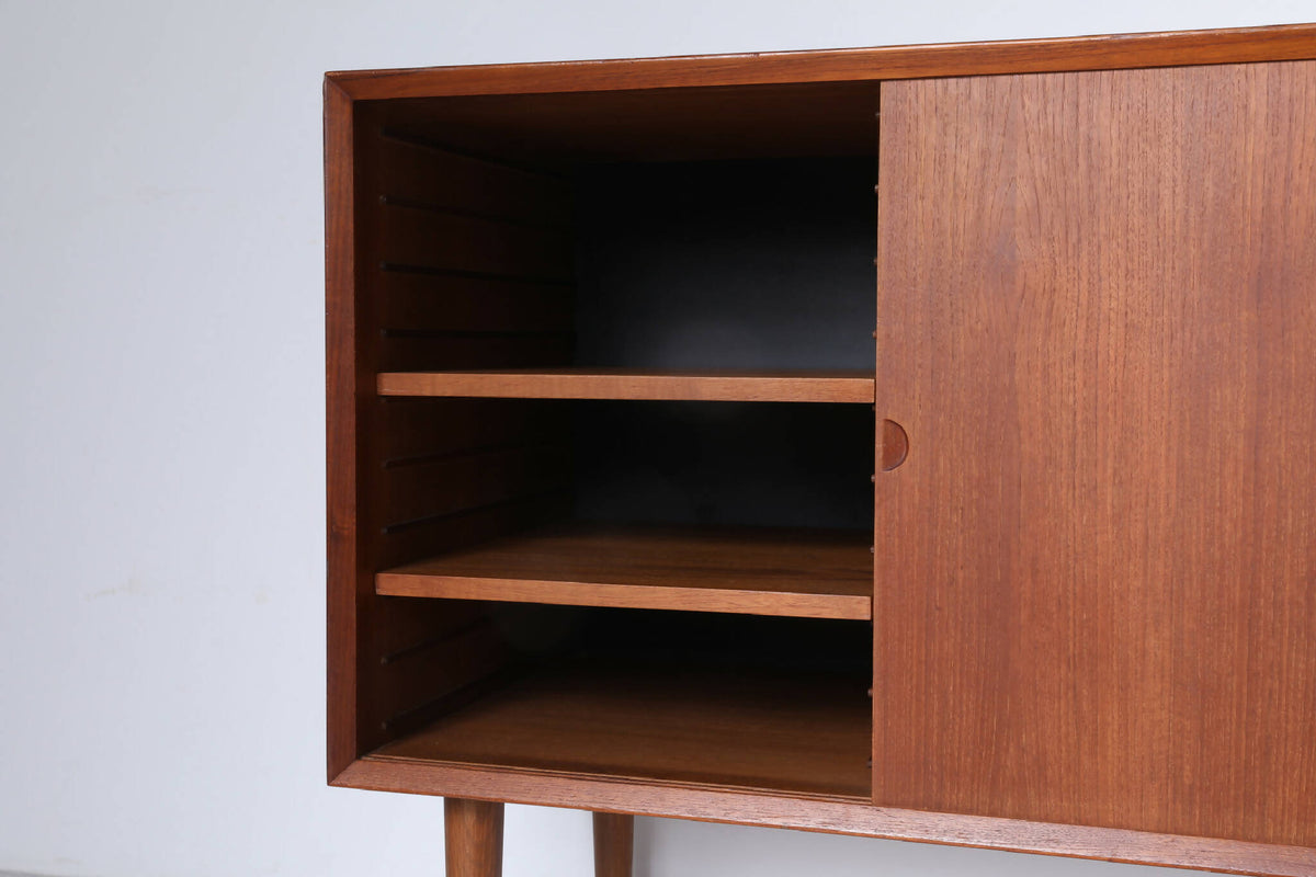 Poul Cadovius Royal Skænk i Teak med Brugsspor