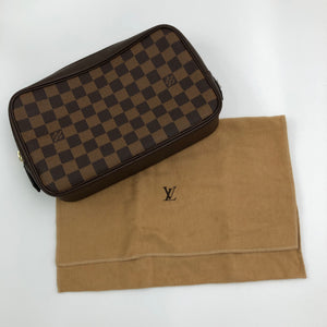 Louis Vuitton damier ebene trousse toilette