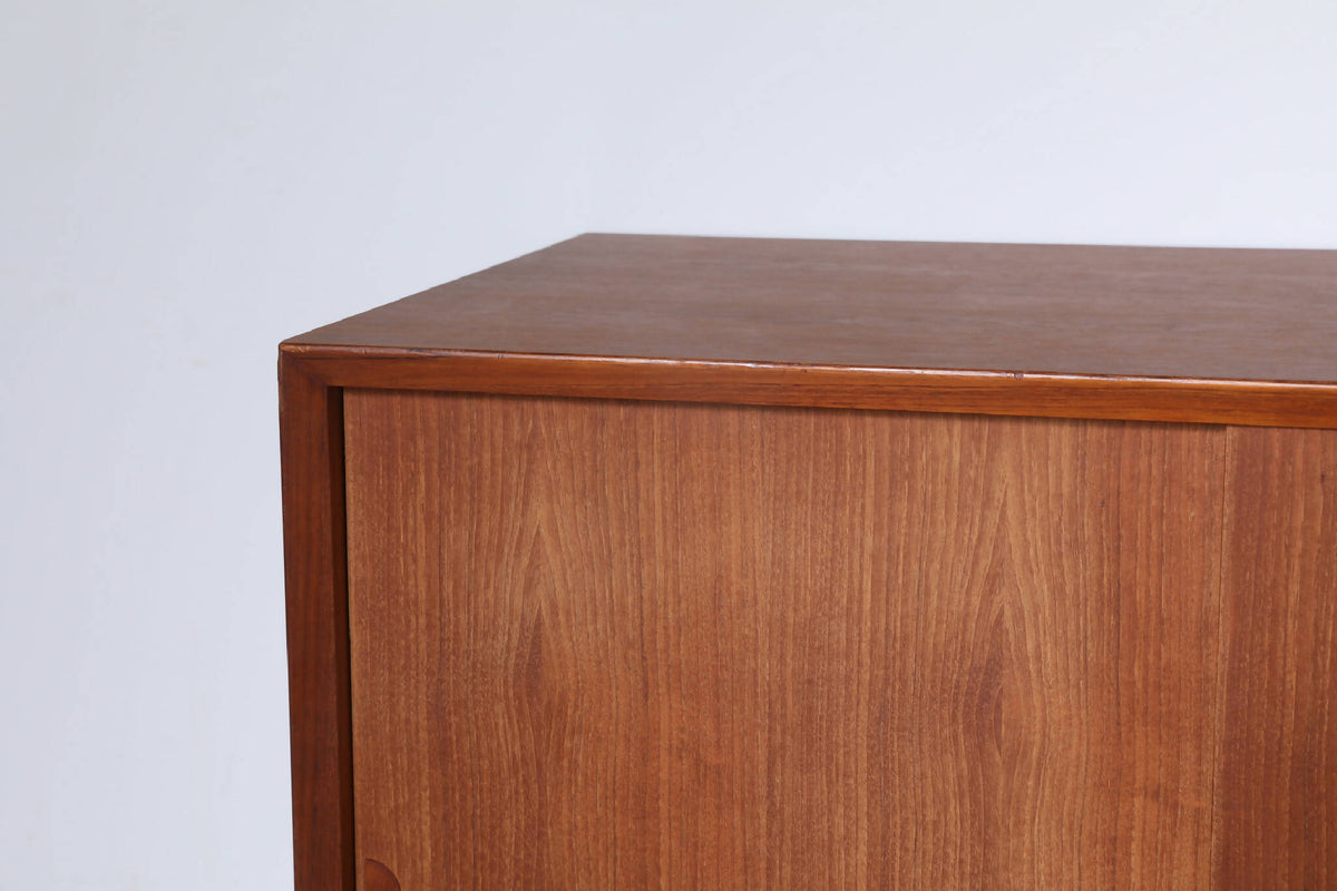 Poul Cadovius Royal Skænk i Teak med Brugsspor