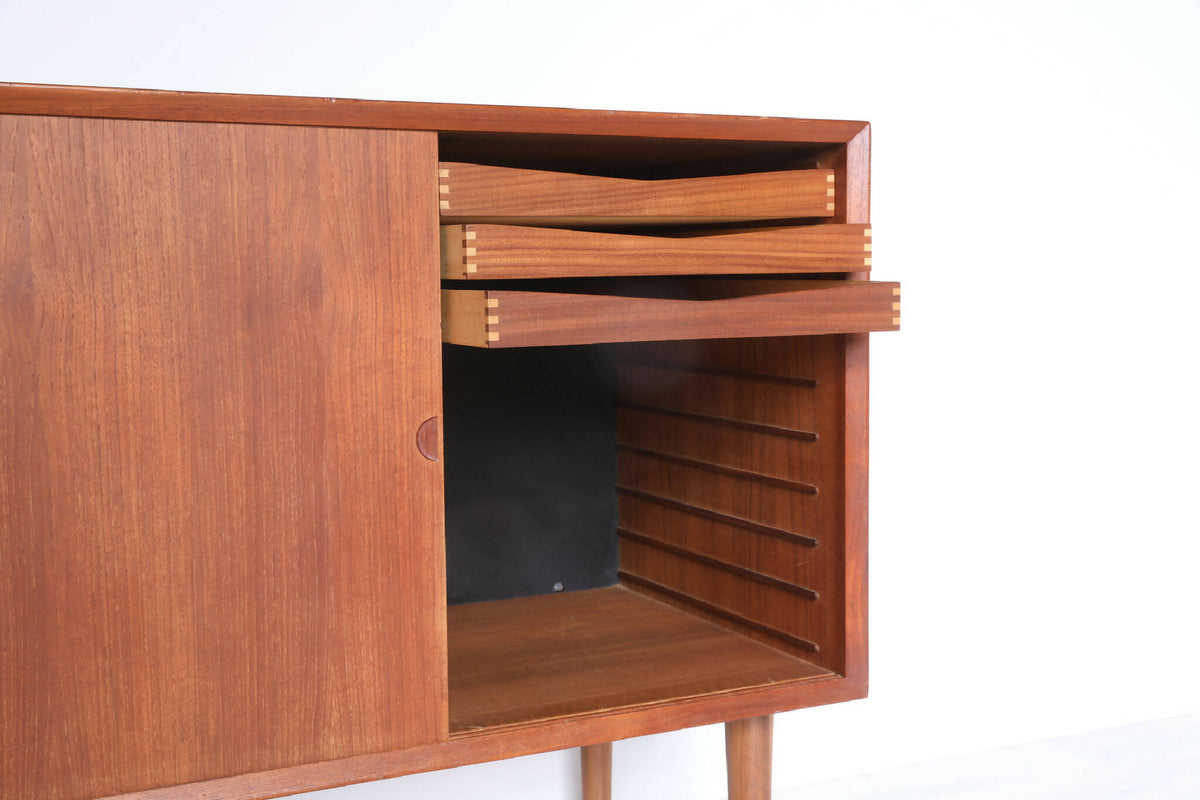 Poul Cadovius Royal Skænk i Teak med Brugsspor