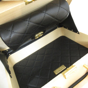 Chanel – Brun vanity case i bøgetræ