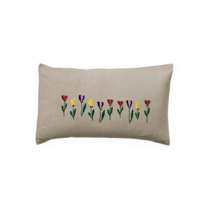 Jore Copenhagen | Tulipan beige | Håndbroderet pudebetræk