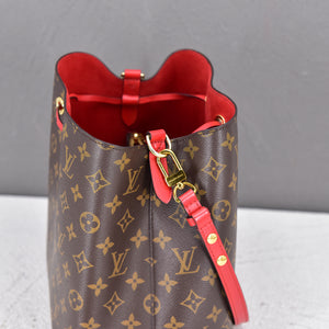 Louis Vuitton monogram noenoe