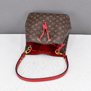 Louis Vuitton monogram noenoe