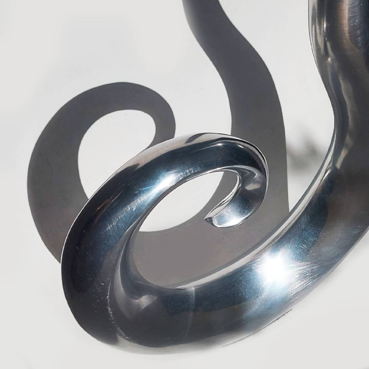vase-soliflore-spirale-metal-objoie-studioce-oceane-buret-5