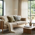 Tekstilers rolle i dansk indretning: En guide til puder, tæpper og gardiner